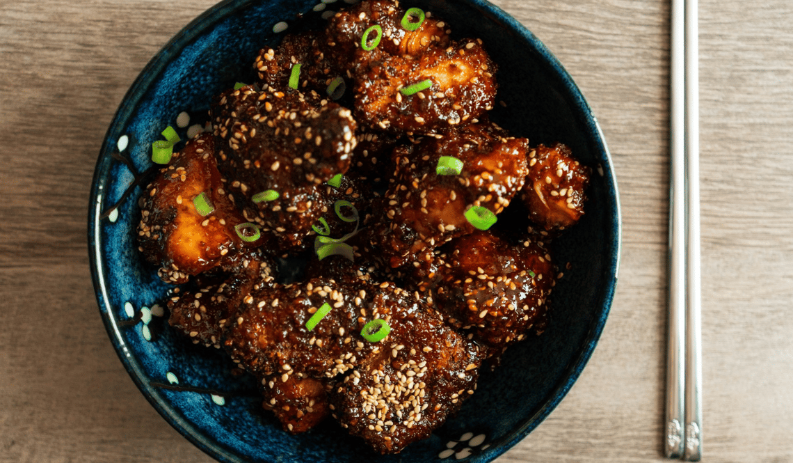 Le fameux poulet frit coréen : le dakgangjeong